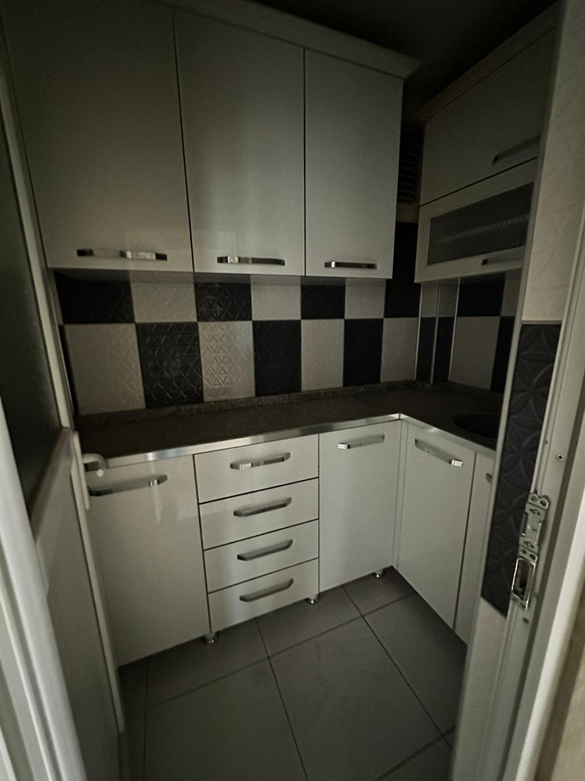 Elazığ'ın en merkezi ve değerli lokasyonlarından Gazi Caddesi üzerinde, satılık ve kiralık 2+1 geniş ofis!