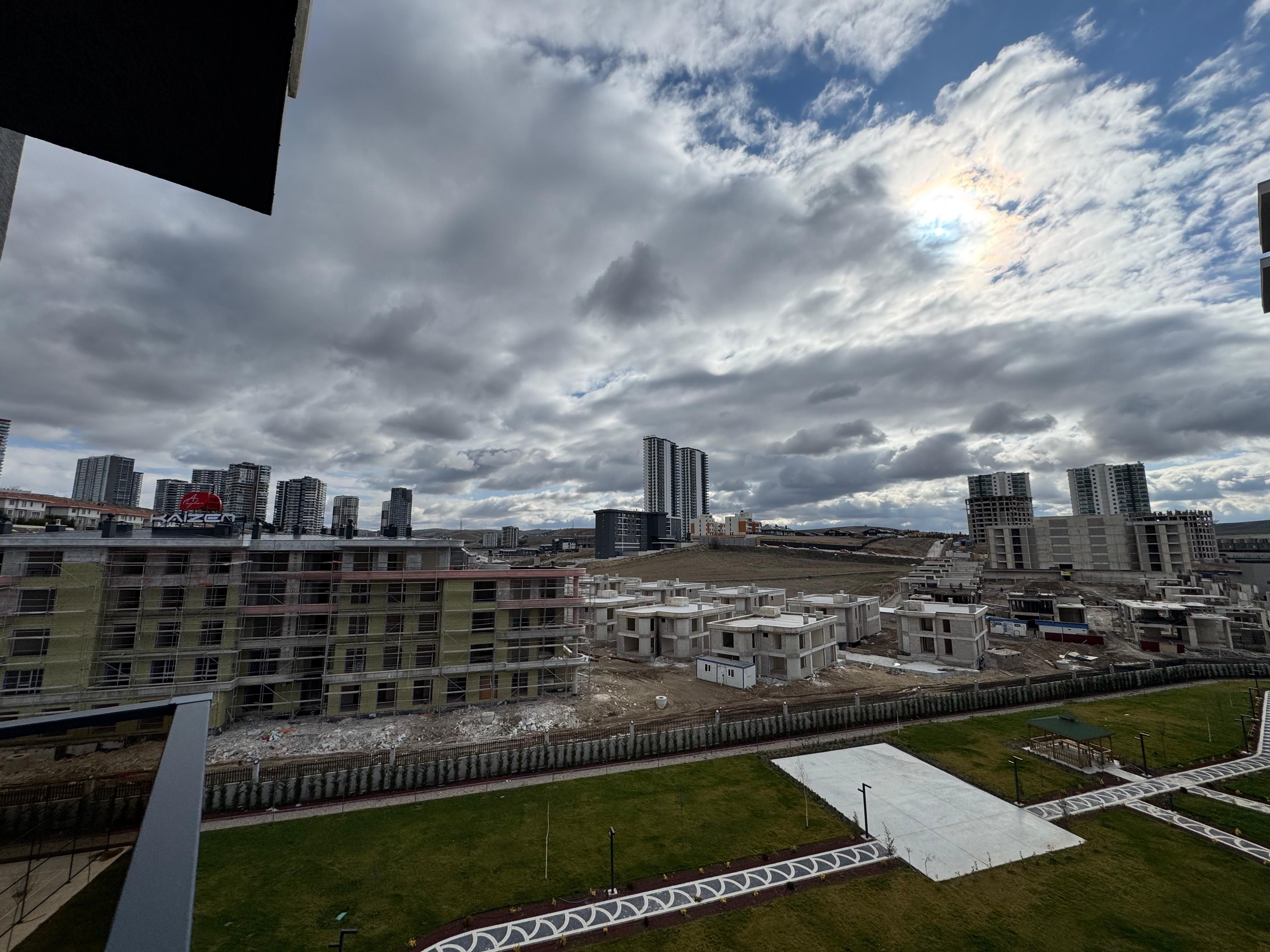 YAŞAMKENT'TE SEEÇKİN YAŞAM ULTRA LÜKS 4,5+1SIFIR DAİRE