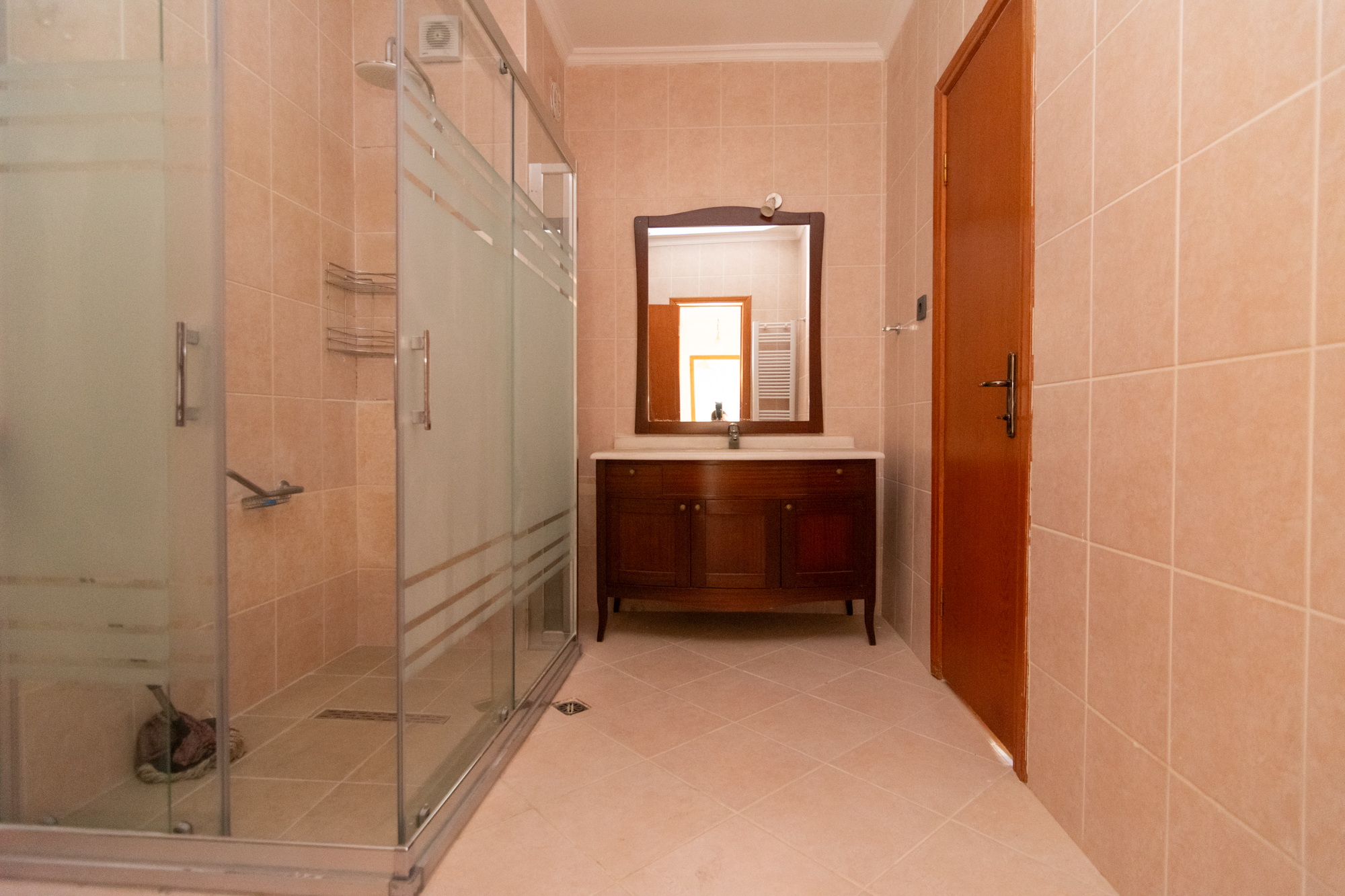 TURAN GÜNEŞ BULVARI MSB LOJMANLARI KARŞISINDA 5+1 DAİRE