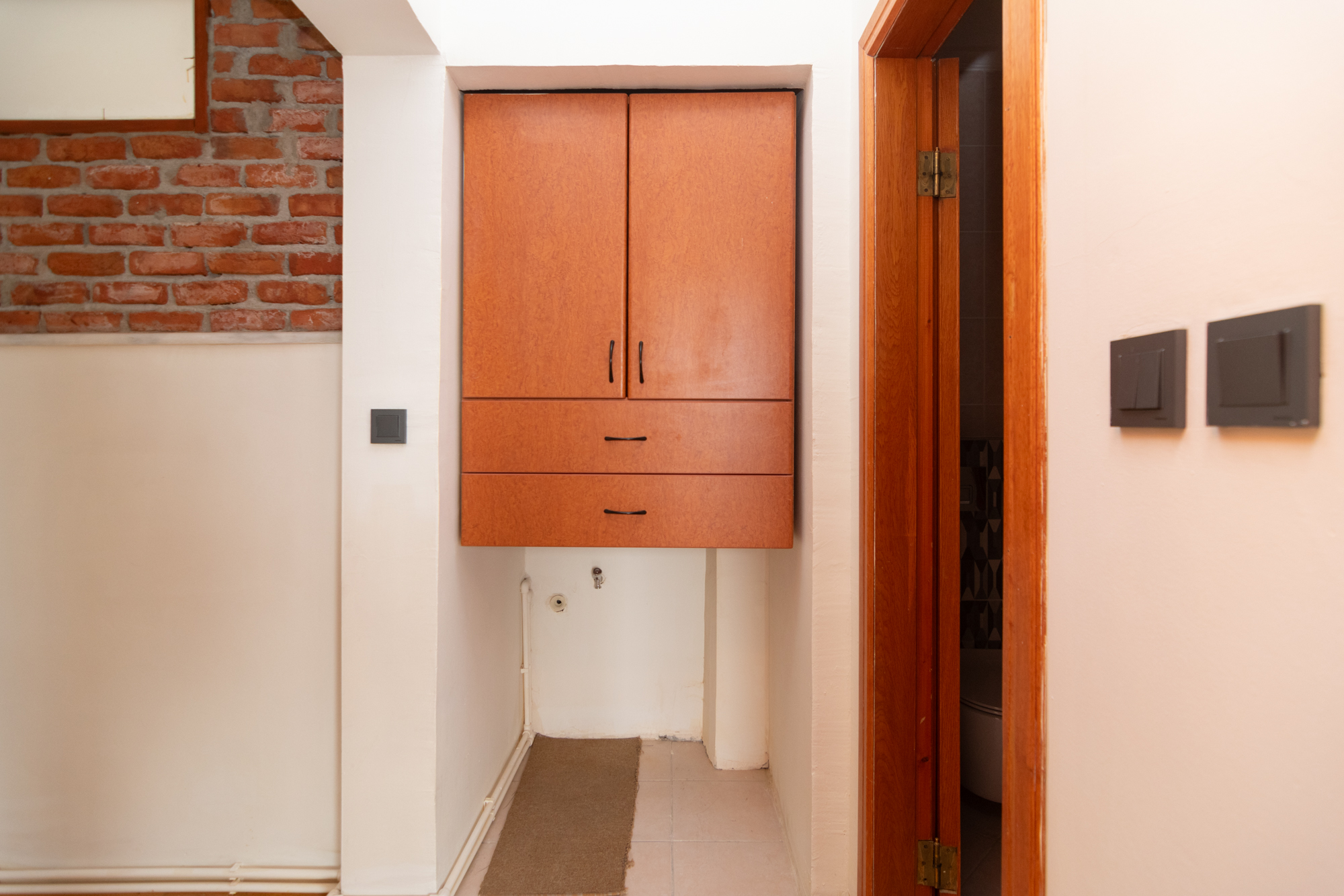 TURAN GÜNEŞ BULVARI MSB LOJMANLARI KARŞISINDA 5+1 DAİRE