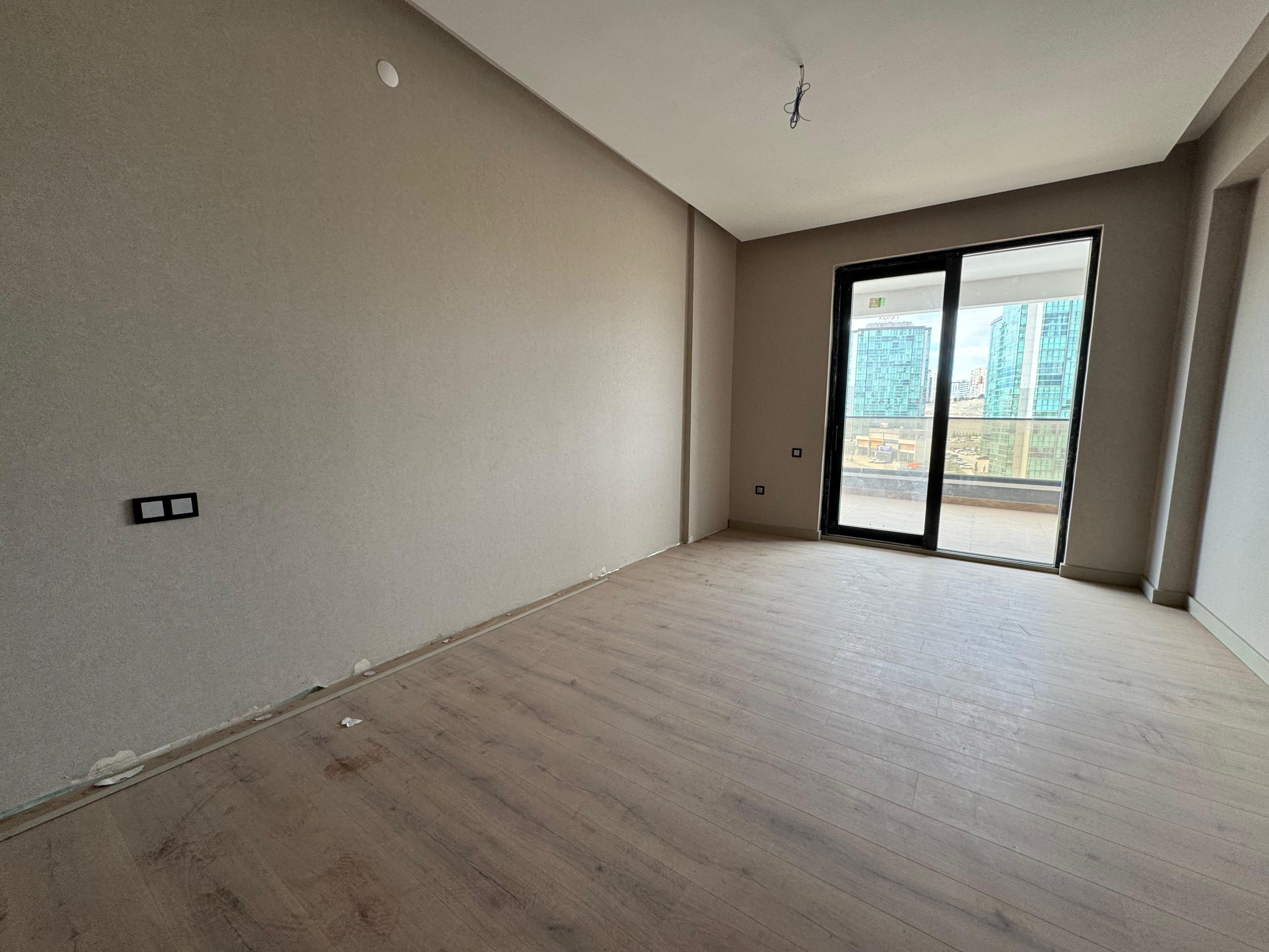 YAŞAMKENT'TE SEEÇKİN YAŞAM ULTRA LÜKS 4,5+1SIFIR DAİRE