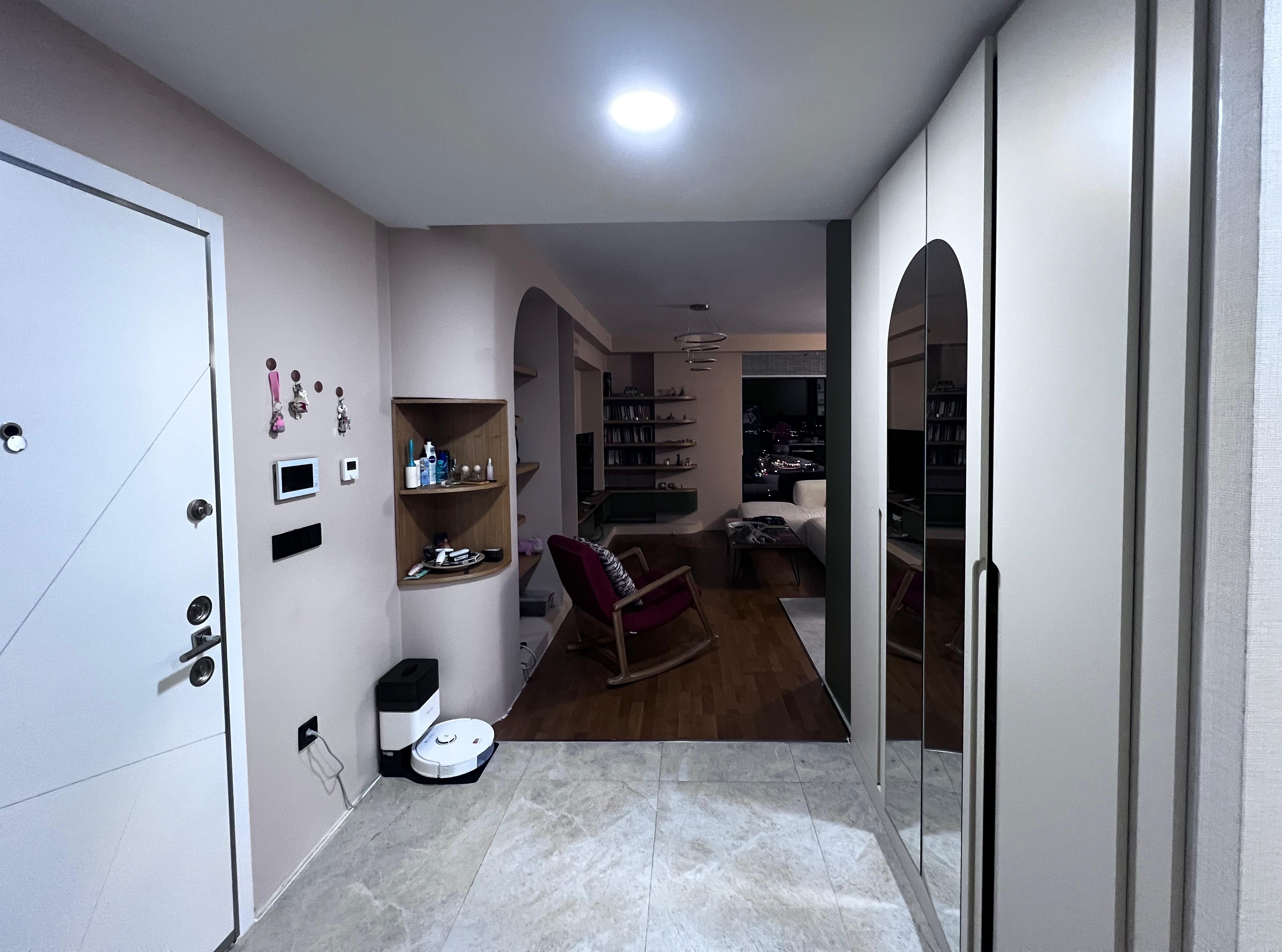 SO ÇAYYOLU SİTESİNDE SATILIK 2+1 EŞYALI ÖZEL YAPILI DAİRE