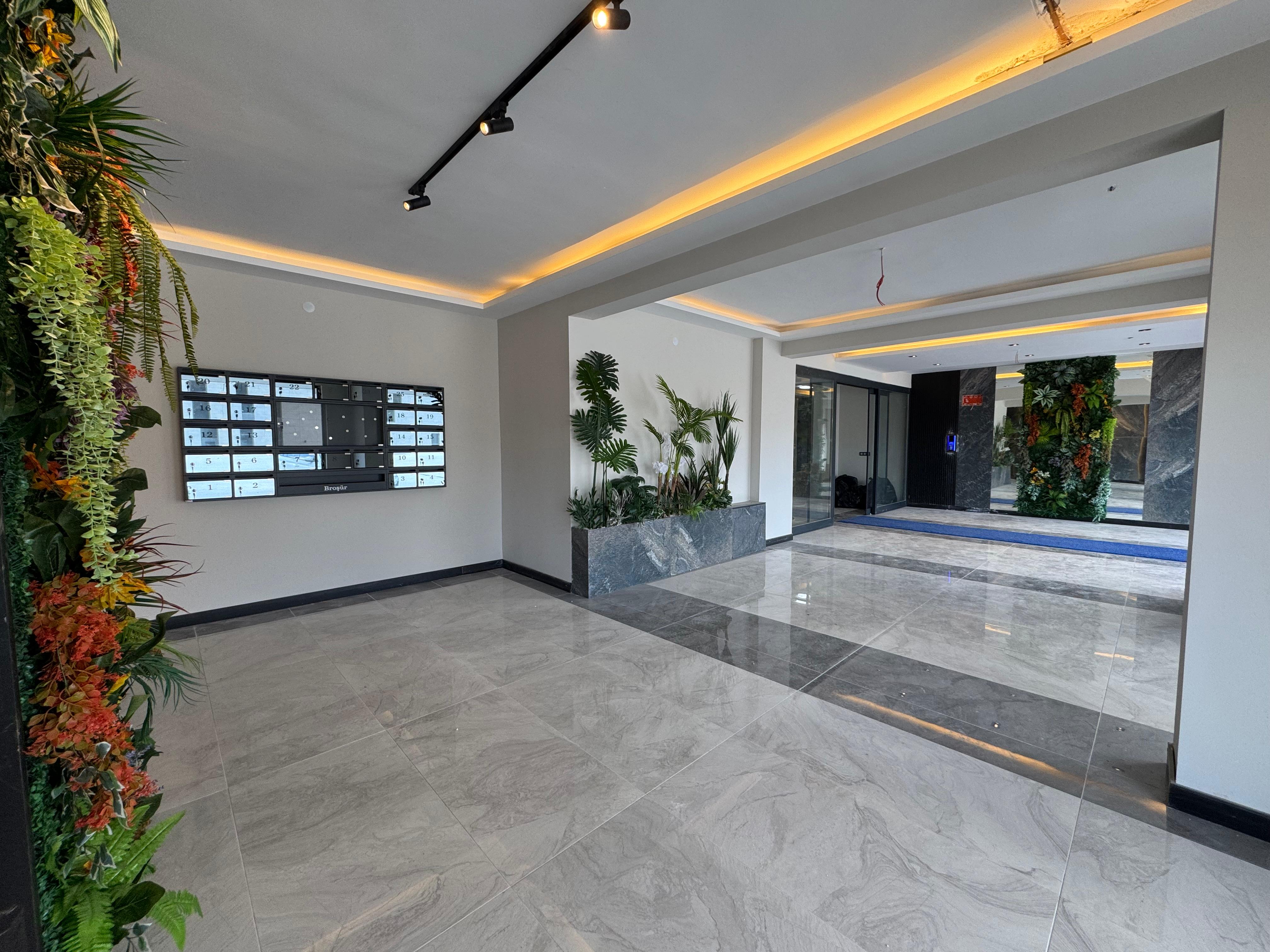 YAŞAMKENT'TE SEEÇKİN YAŞAM ULTRA LÜKS 4,5+1SIFIR DAİRE