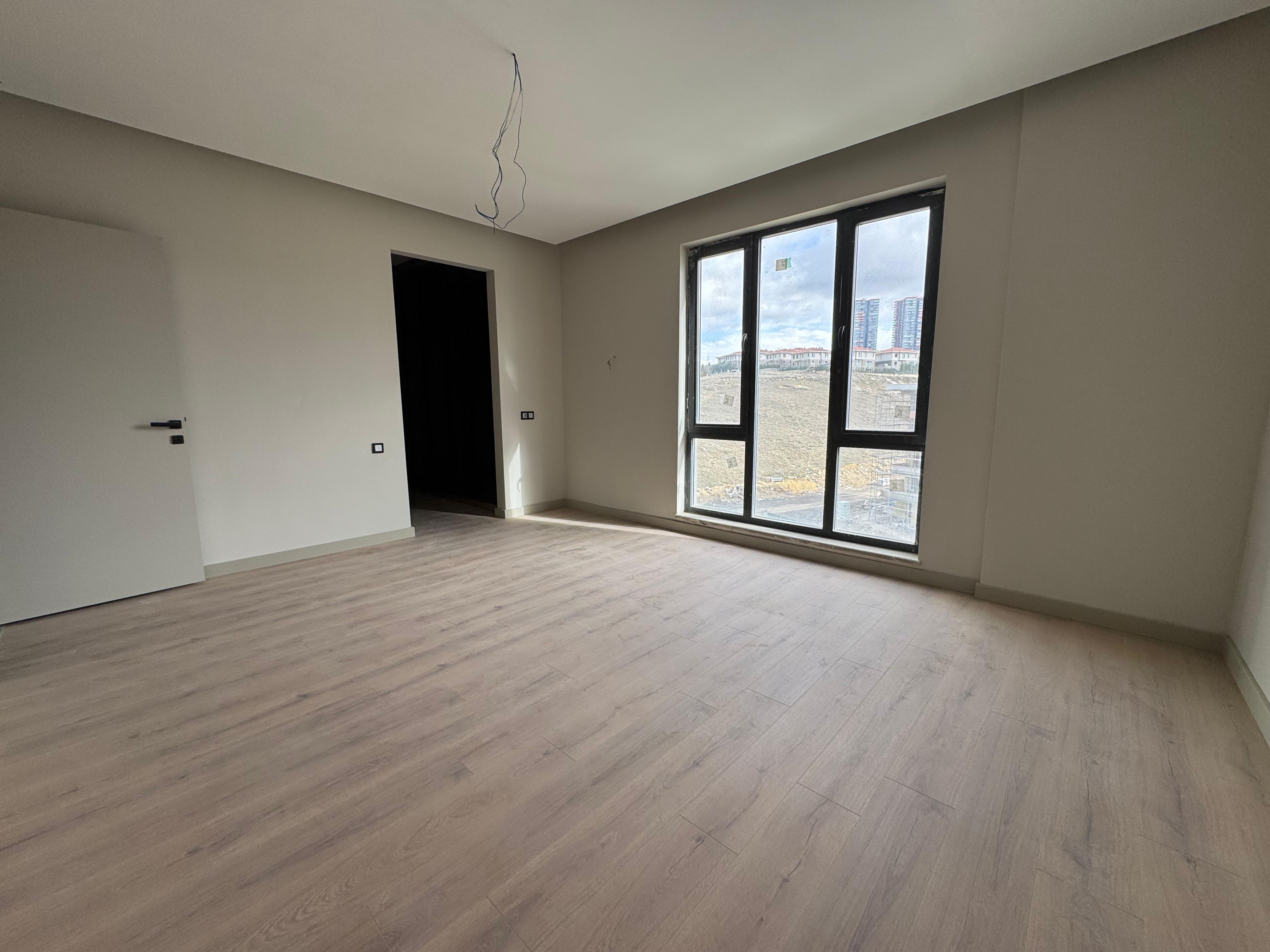 YAŞAMKENT'TE SEEÇKİN YAŞAM ULTRA LÜKS 4,5+1SIFIR DAİRE