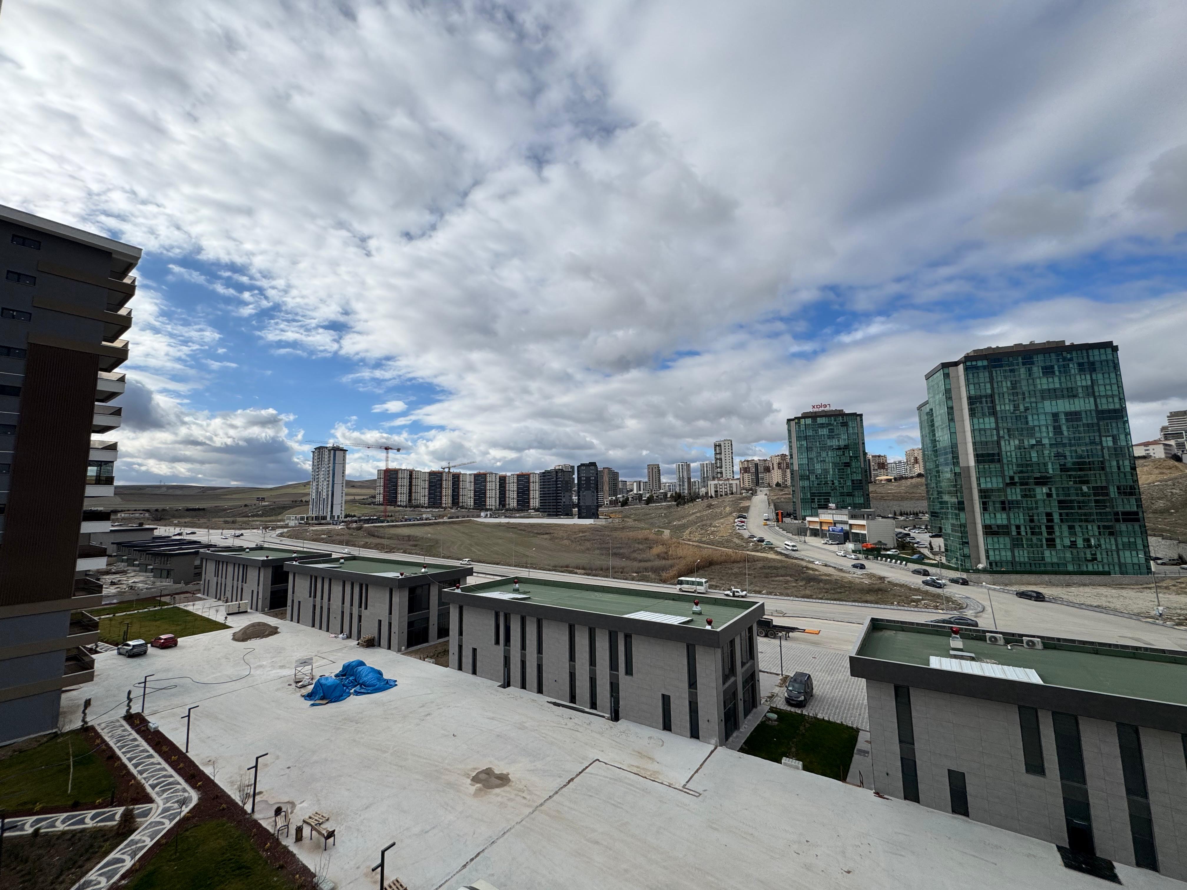 YAŞAMKENT'TE SEEÇKİN YAŞAM ULTRA LÜKS 4,5+1SIFIR DAİRE